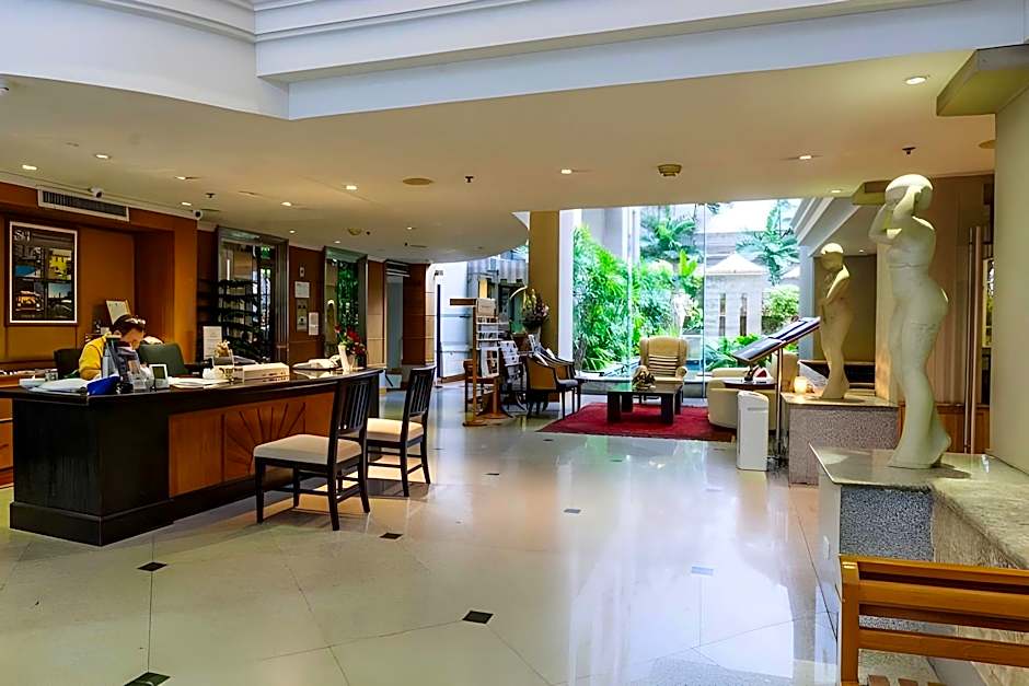 Silom Serene Hotel
