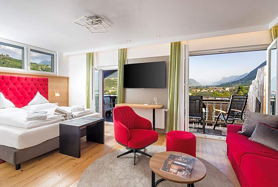 Photo 1 of 9 of Junior Suite