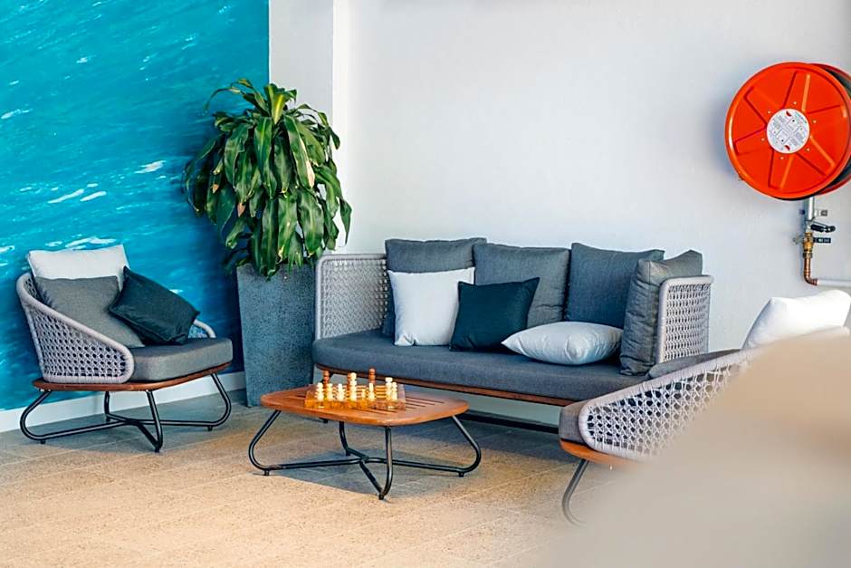 Capsuleaccom Hostel