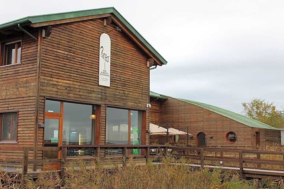 Hotel Caneo