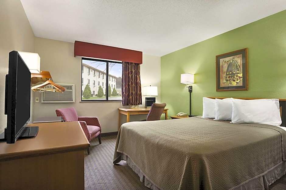 Travelodge by Wyndham Battle Creek