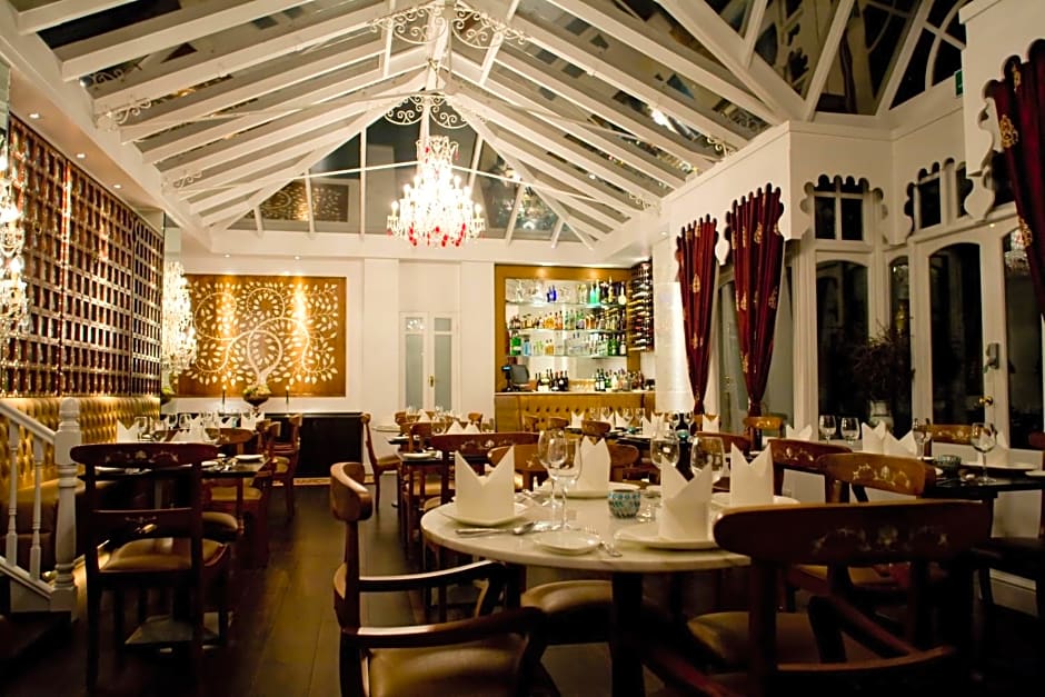 Fines Bayliwick Hotel