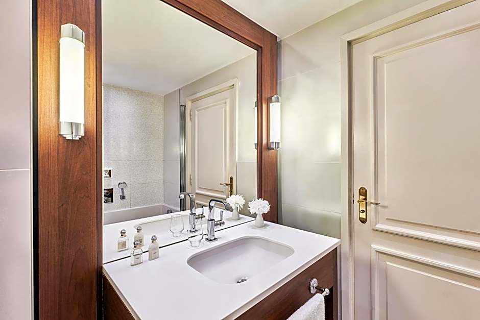 Hotel Barriere Le Majestic Cannes
