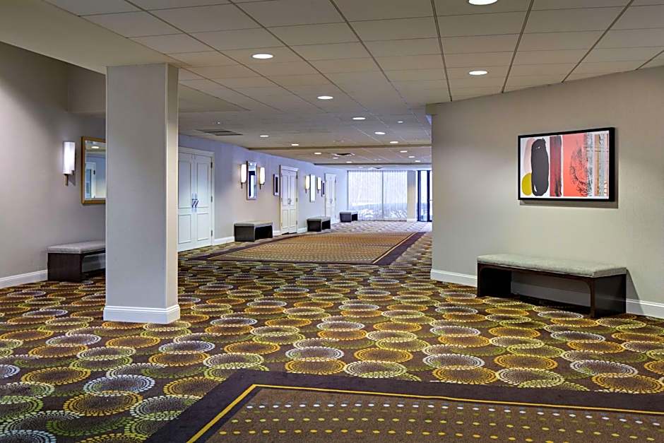 DoubleTree by Hilton Fairfield Hotel & Suites, NJ