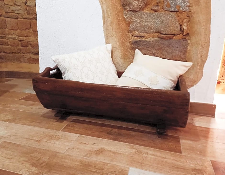 B&B Santu Giuvanni "Un tuffo nel passato Fonnese"