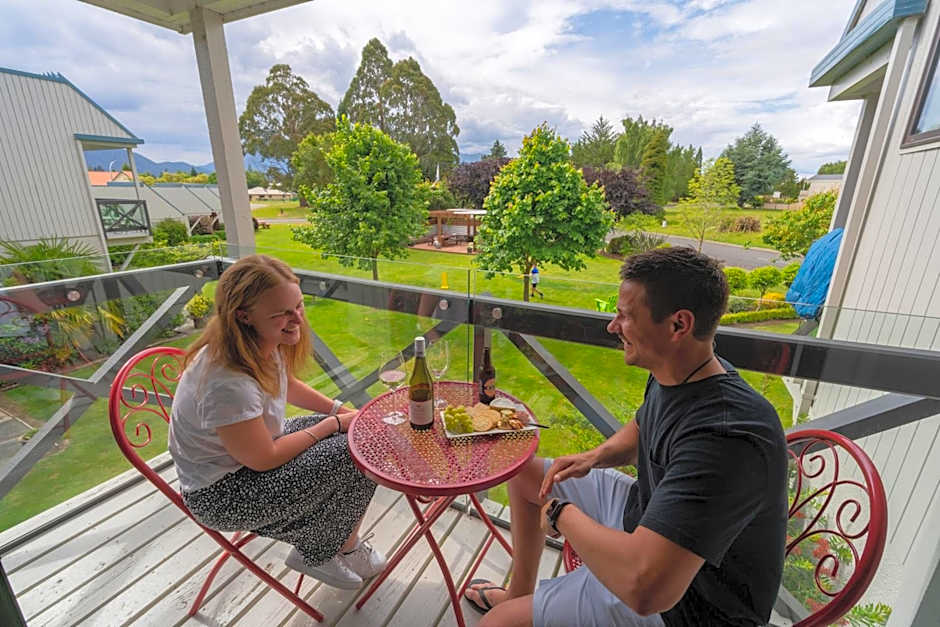 Explorer Motel & Apartments