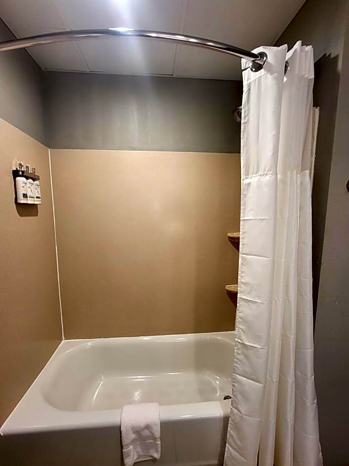 Route 66 inn & Suites