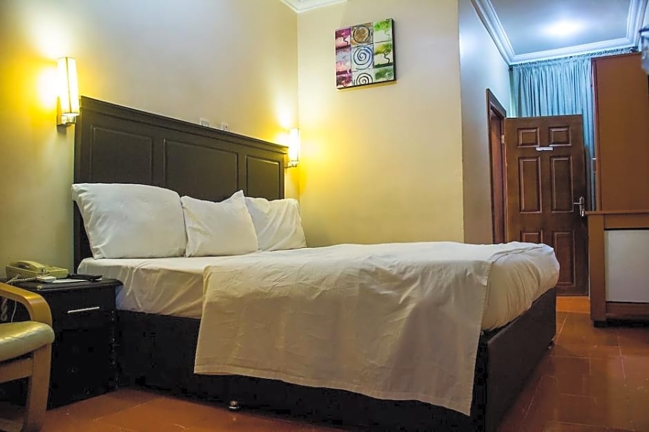 Island Heights Hotel