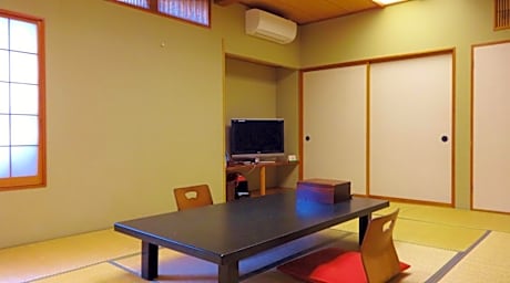 Japanese-Style Room