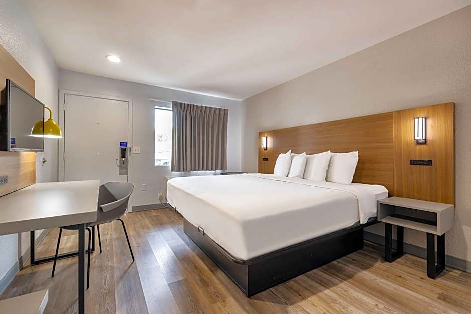 Motel 6-Santa Ana, CA