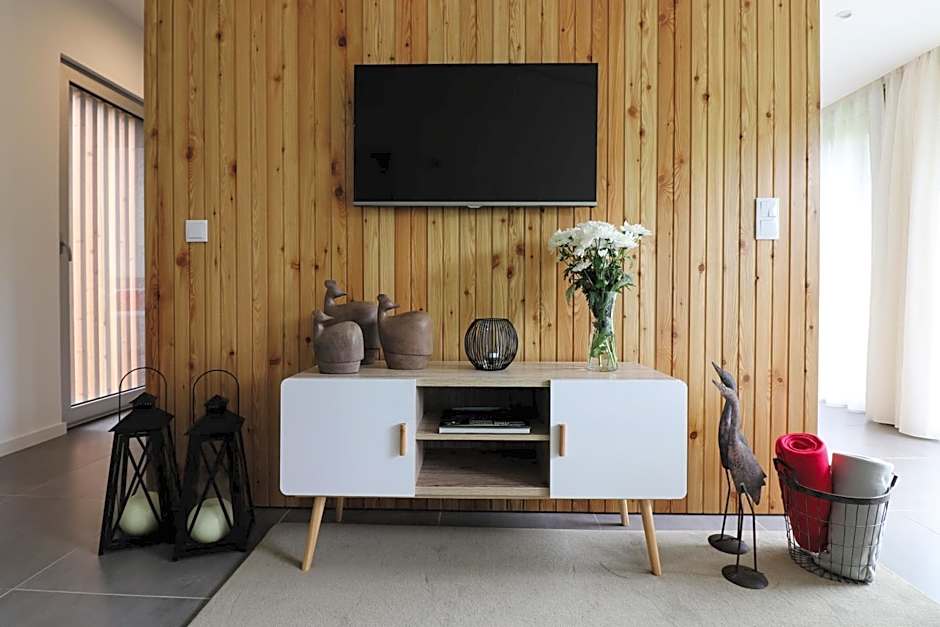 World's Nests Furnas Pods Village