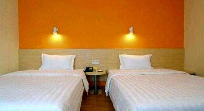 7Days Inn Xuzhou Normal University Yunlong Mountain