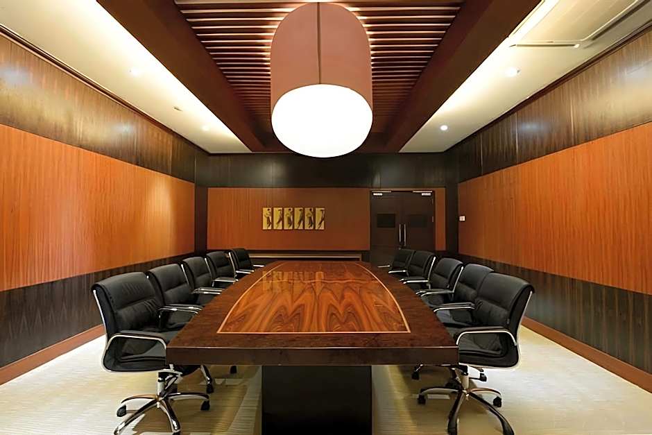 Sutan Raja Hotel And Convention Centre