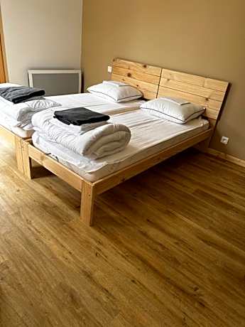 Apartment with Mountain View