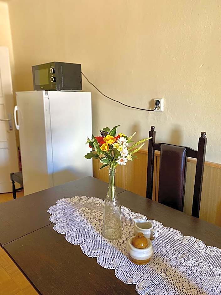 Zámek Hošťálkovy