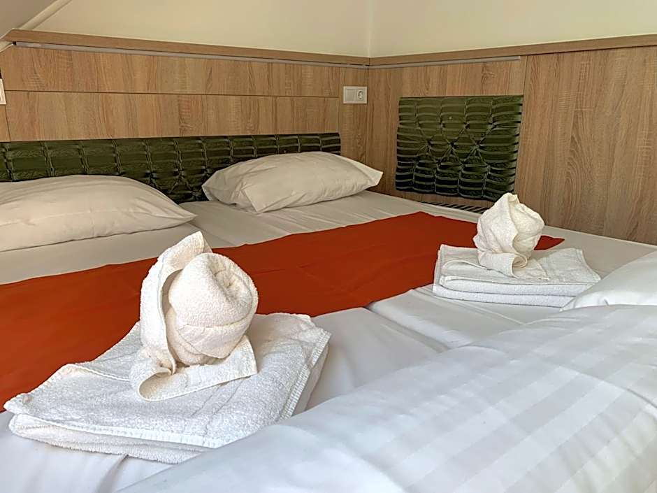 Várfal Wellness Panzió