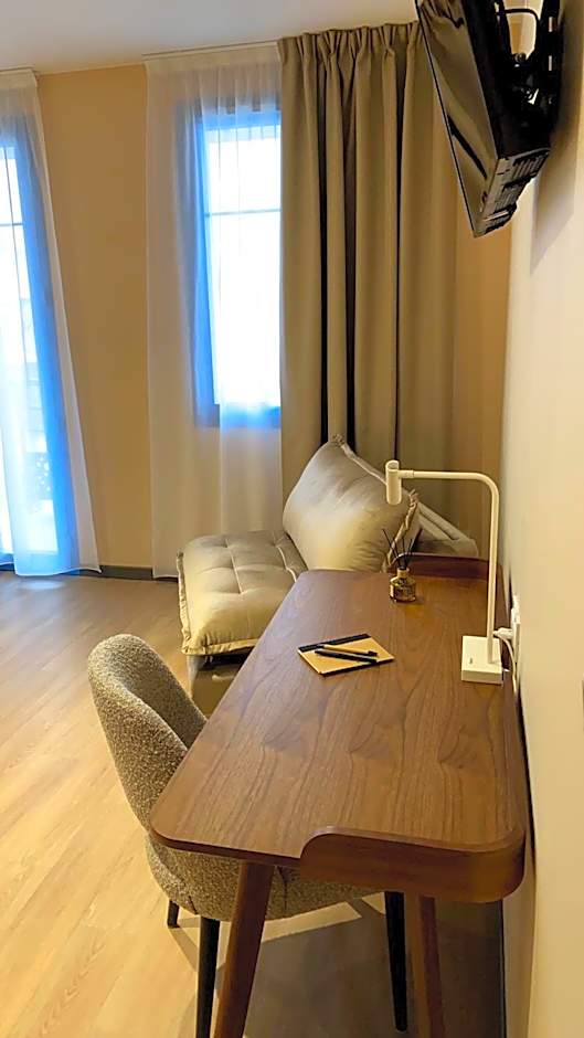 Hôtel du Commerce-restaurant au Couteau