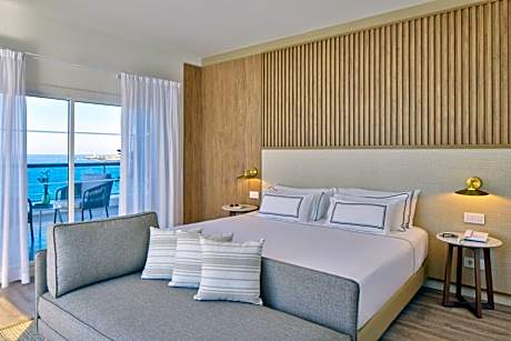 Presidential Suite Front Sea View