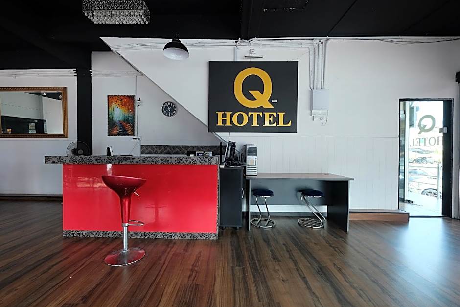 OYO 1104 Q hotel