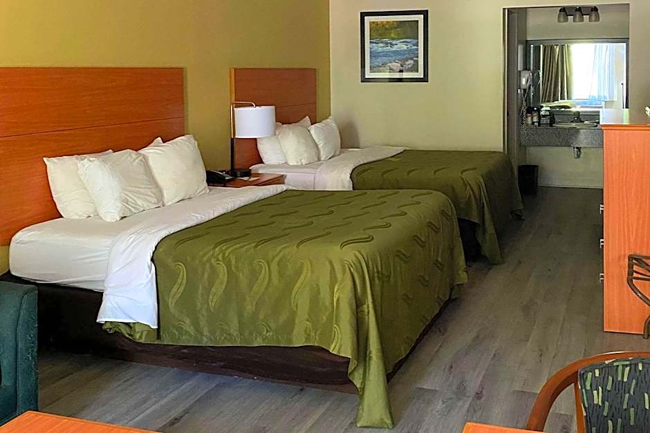 Quality Inn near Manatee Springs State Park