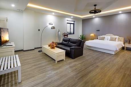 LARA HOTEL LONG XUYÊN