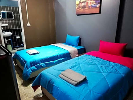 Twin Room with Bathroom