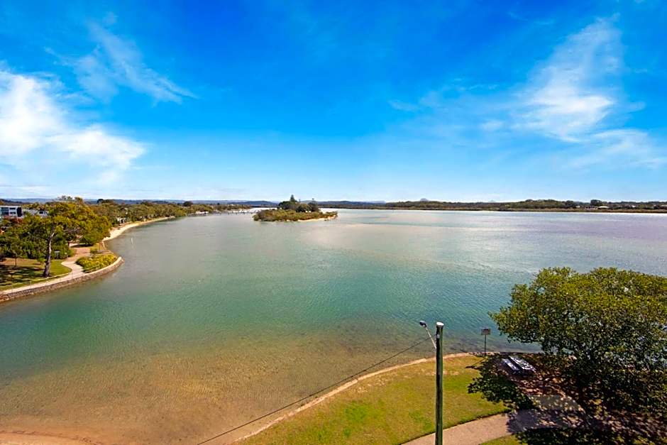 Reflections Holiday Apartments