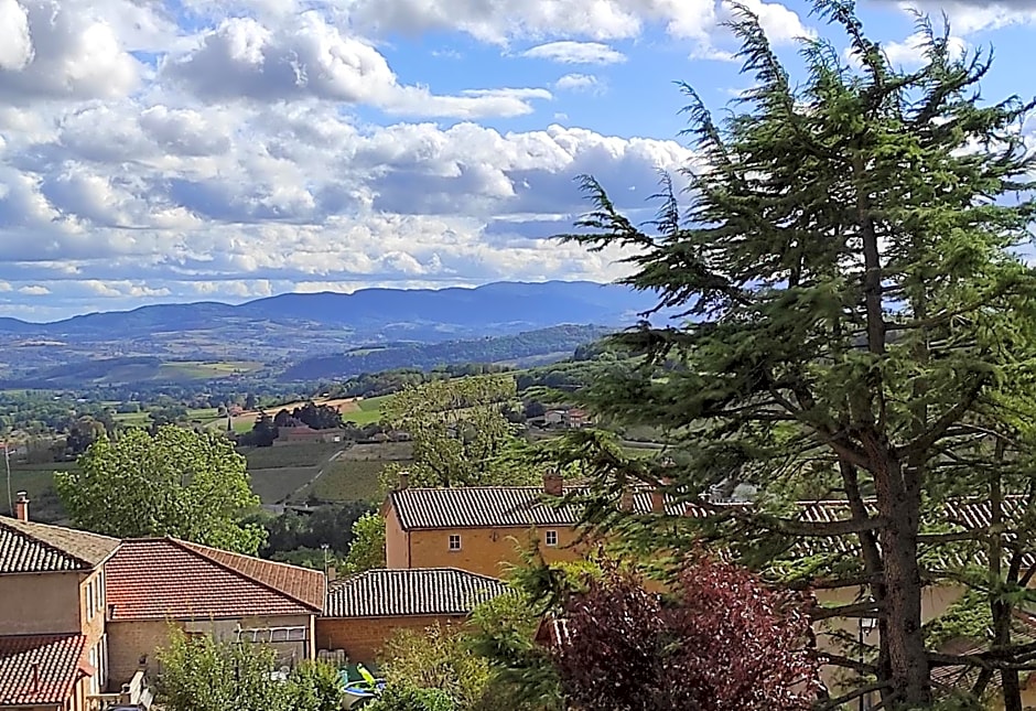 Appartement Bagnols - Les Meublés des Pierres Dorées