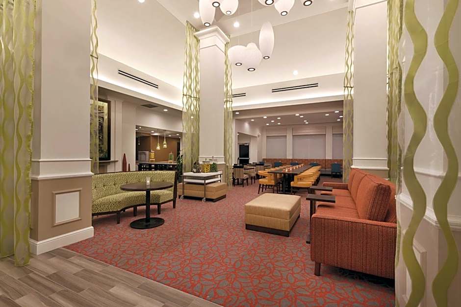 Hilton Garden Inn Akron-Canton Airport