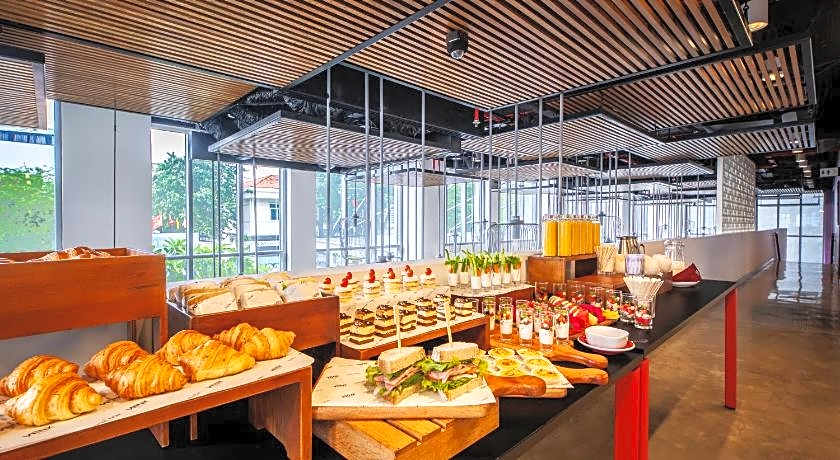 Wink Hotel Saigon Centre