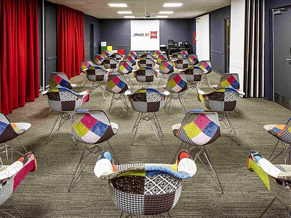 ibis London Luton Airport