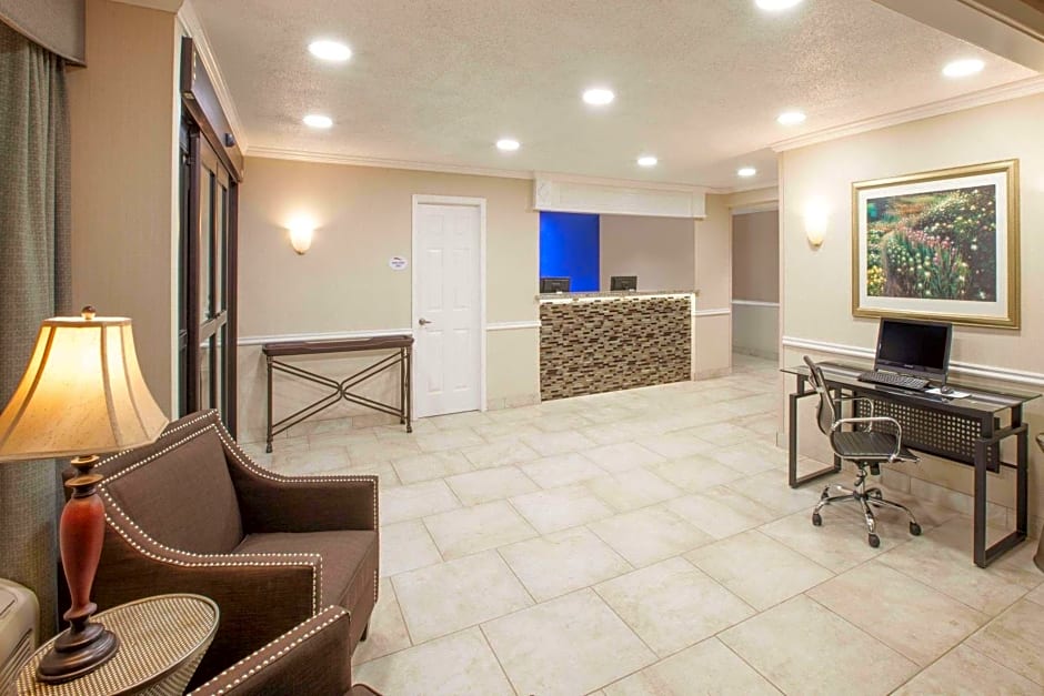 Baymont by Wyndham Texarkana