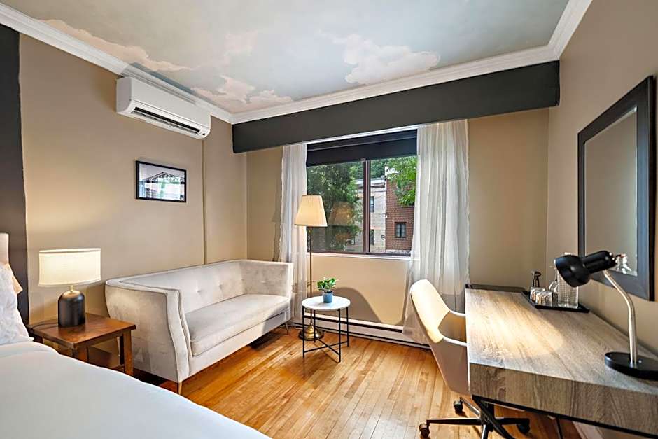 Maison Des Jardins B & B