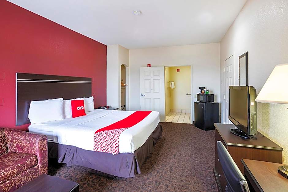 OYO Hotel Port Allen LA