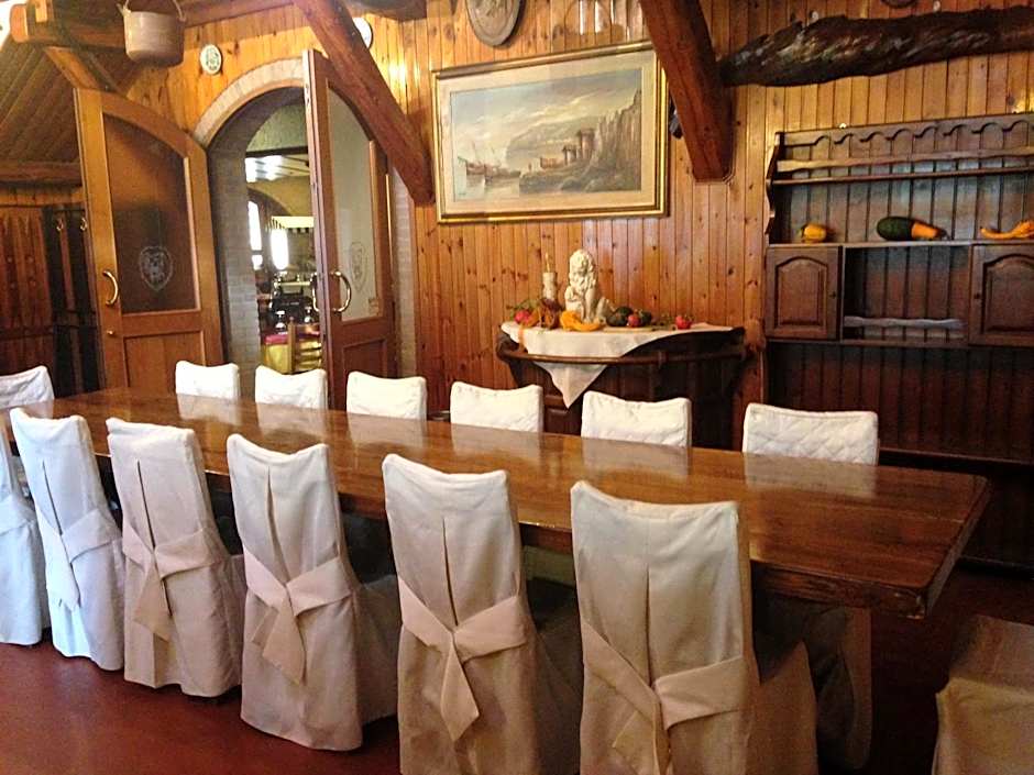 Hotel Pizzeria Ristorante "Al Leone"