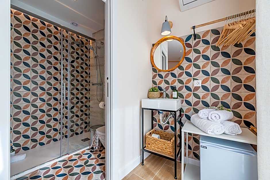 Vestal Suites Domo Adults Only