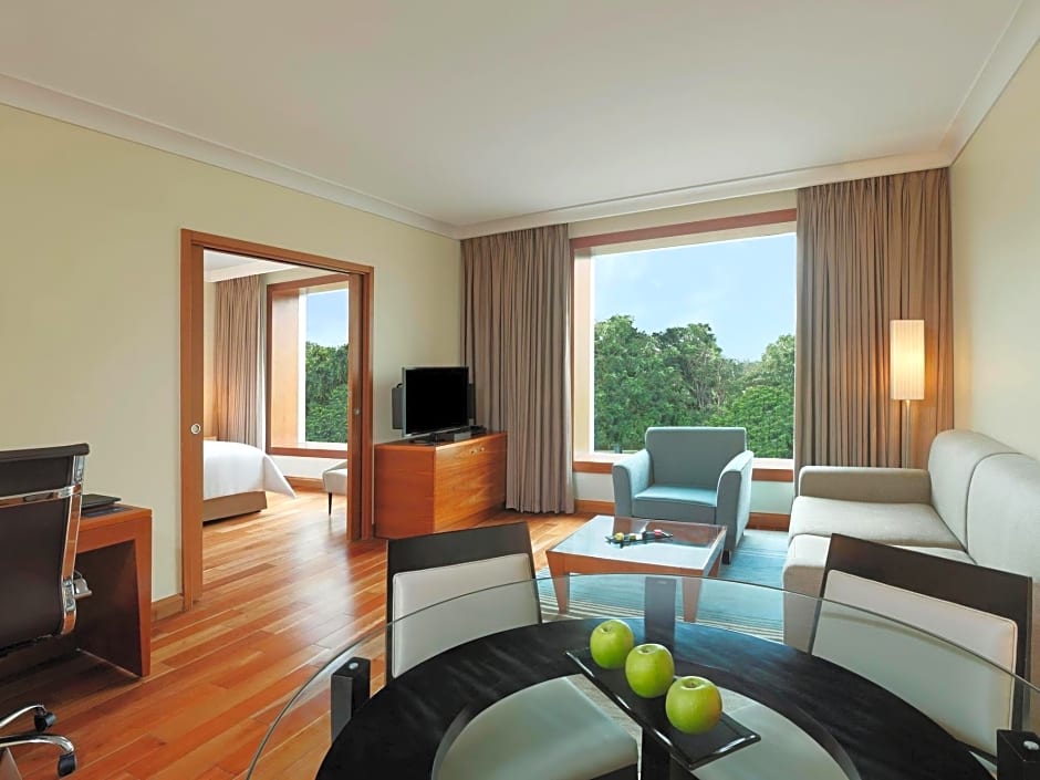 Hilton Bangalore Embassy Golflinks