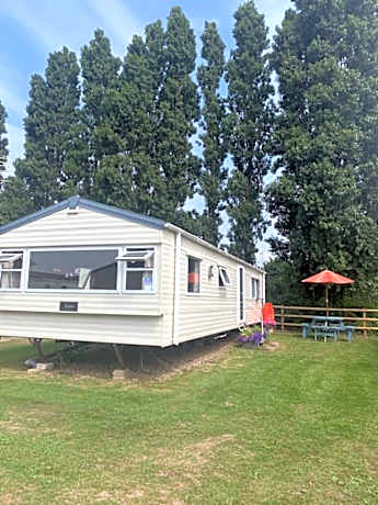 DaisyChain 2 Getaways - The perfect place to Stay - Play - Getaway