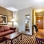 Quality Suites Paducah I-24