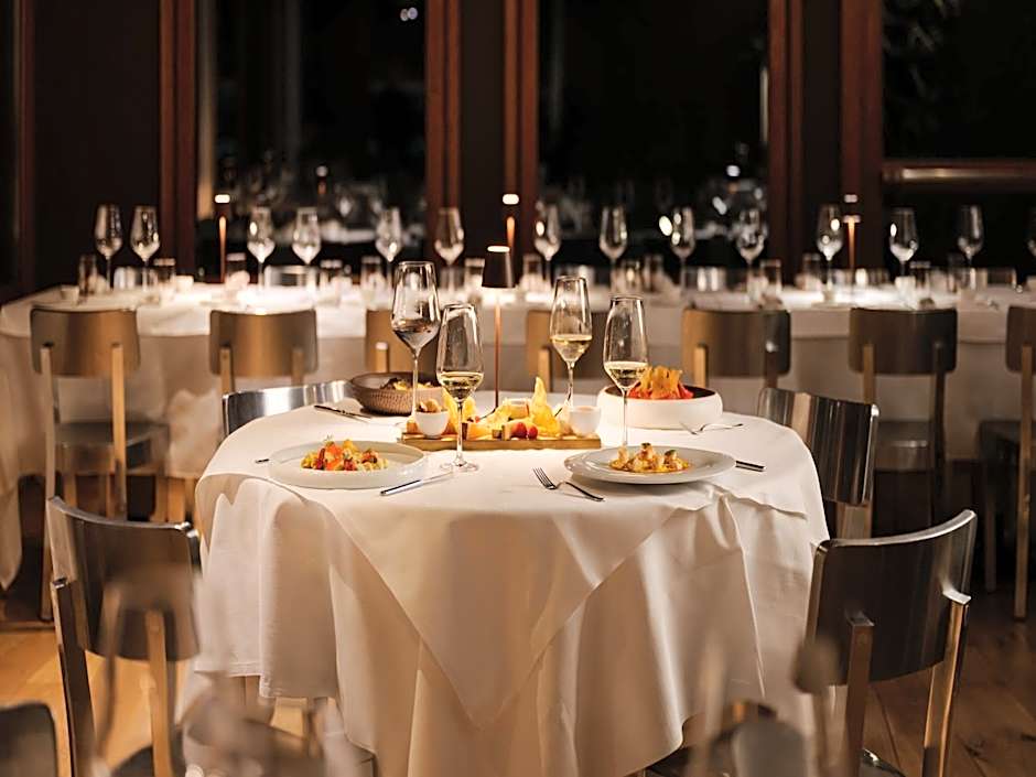 Montana Lodge & Spa, by R Collection Hotels