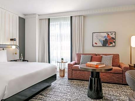 Executive King Room with Sofa Bed