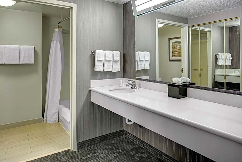 Courtyard by Marriott Cleveland Westlake
