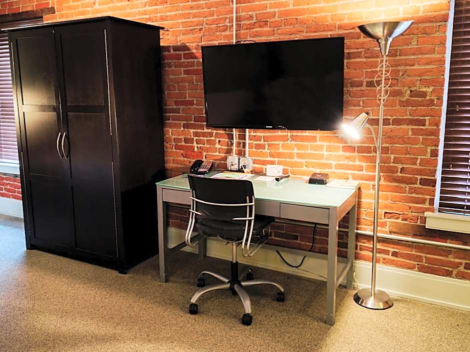 Lancaster Arts Hotel