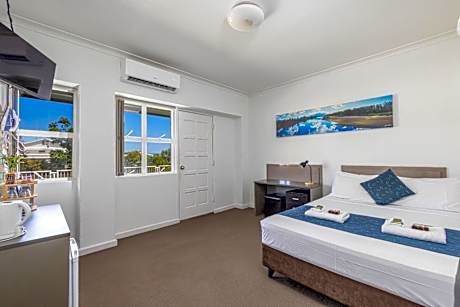 Lees Hotel