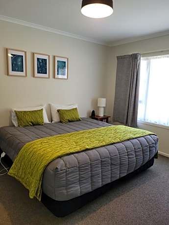 Superior King Suite