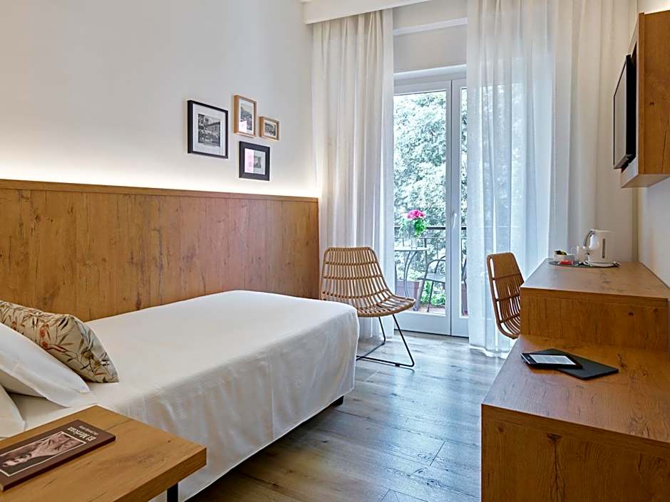 Hotel America