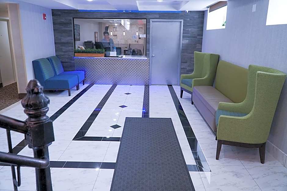 Hotel Mint JFK Airport