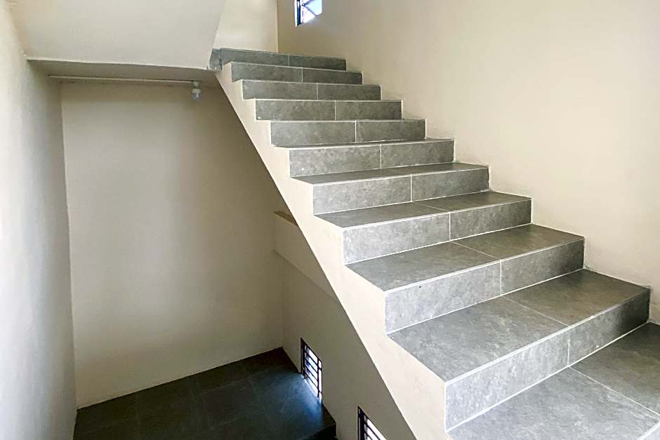 Grand House Kost By RedDoorz – Batam Island, SC