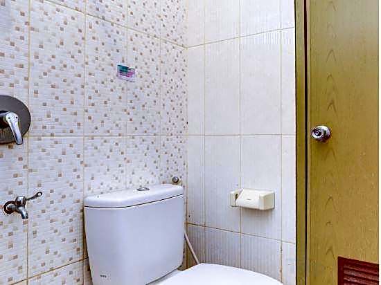 OYO 90311 Hotel Damai
