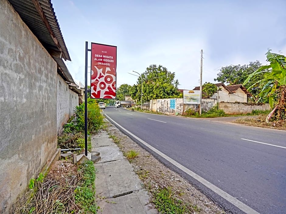 OYO Homes 91142 Desa Wisata Alam Gosari (wagos)